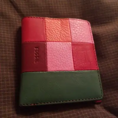 Mercari ChatGPT ad: Fossil Wallet - New Men | Color: Red