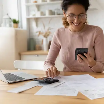 Fidelity Investments ChatGPT ad: Explore ETFs