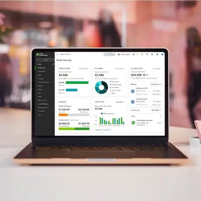 Intuit Quickbooks ChatGPT ad: Customizable Workflows & Smart Reports